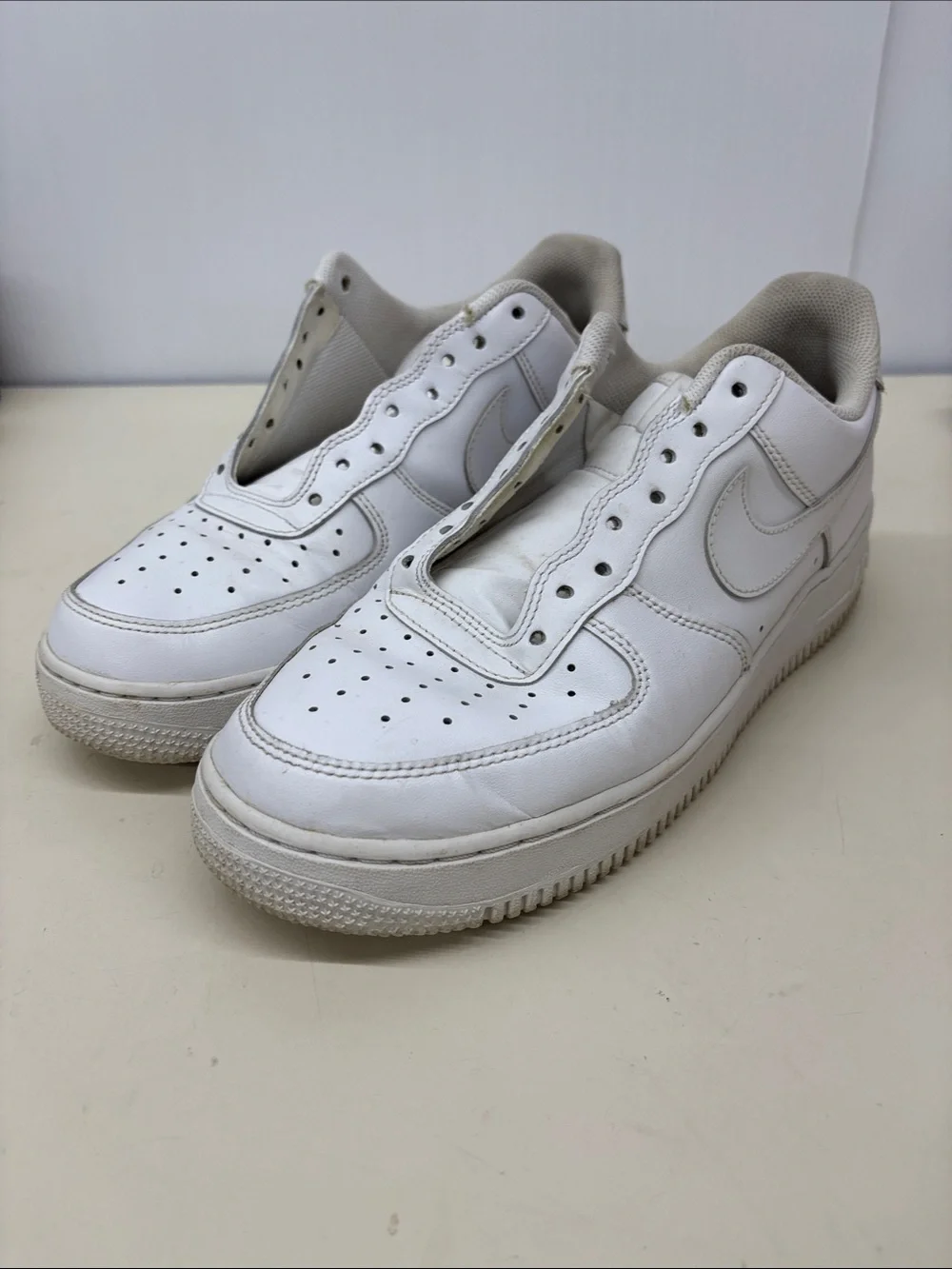 Nike White Low-Top Air Force 1s No Laces